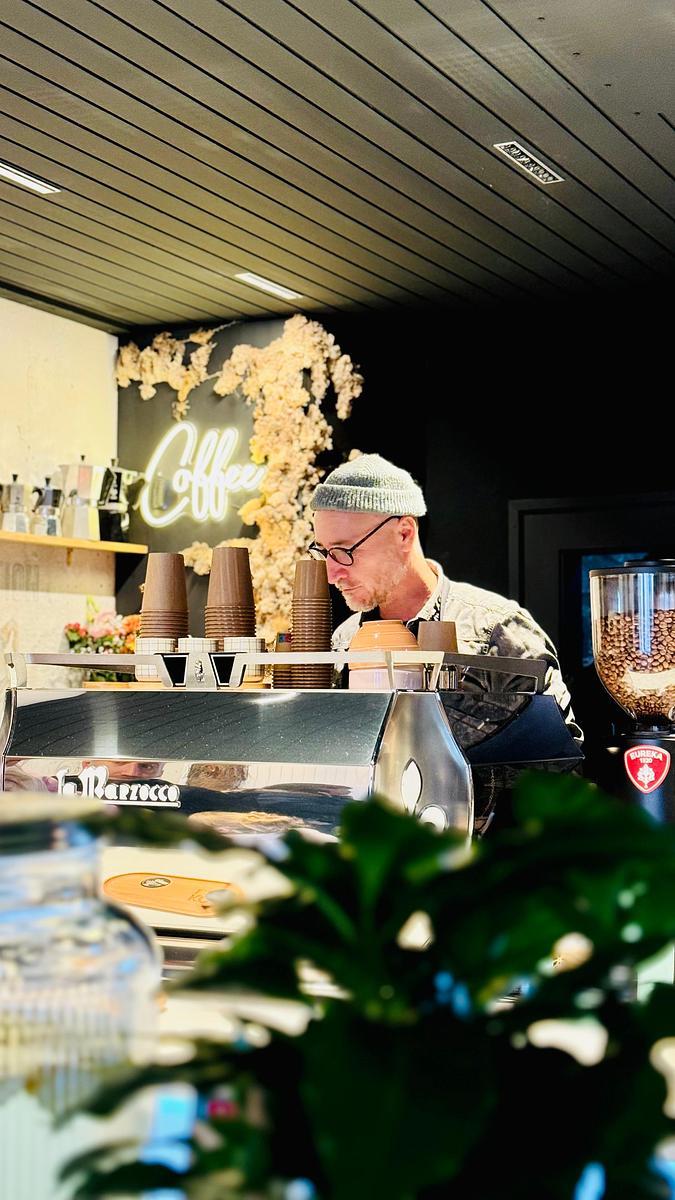 Cover image of Ko-lab