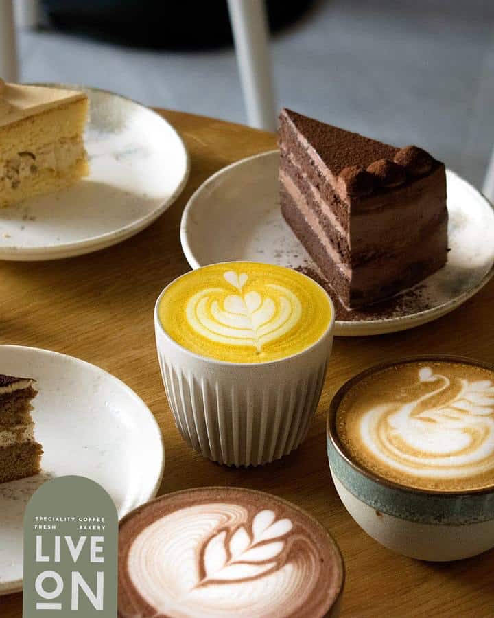 LIVE ON cafe & bakery photo 3