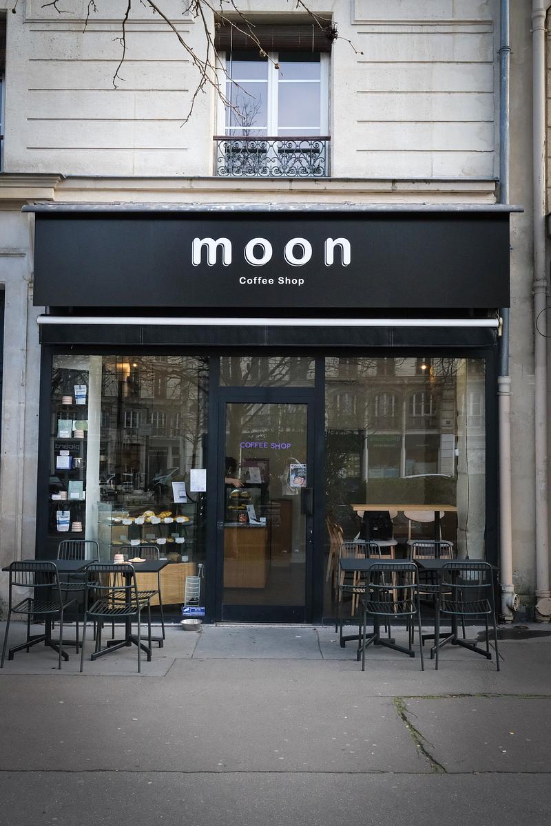 Moon Coffee Shop