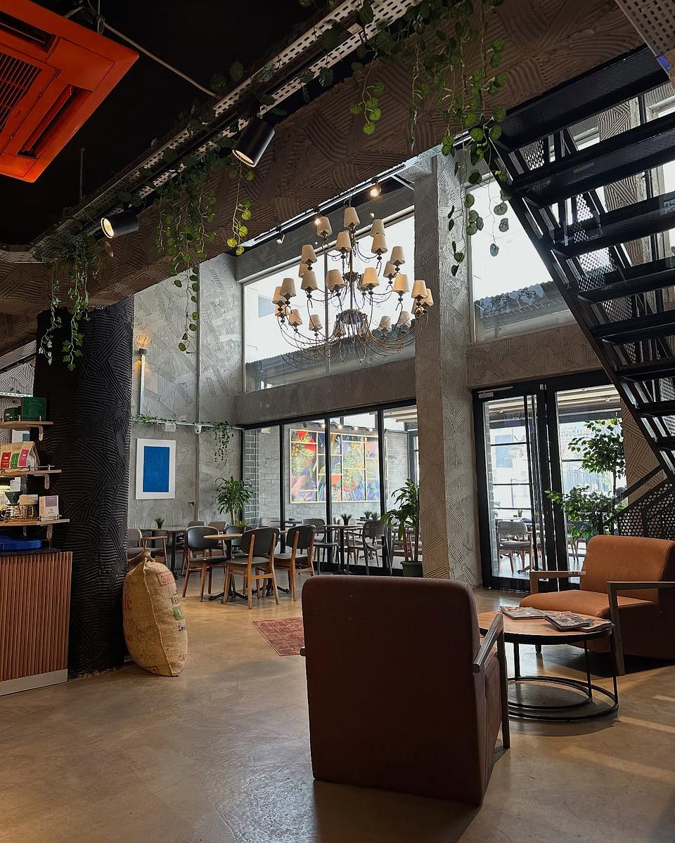 3 Cores Coffee & Roastery