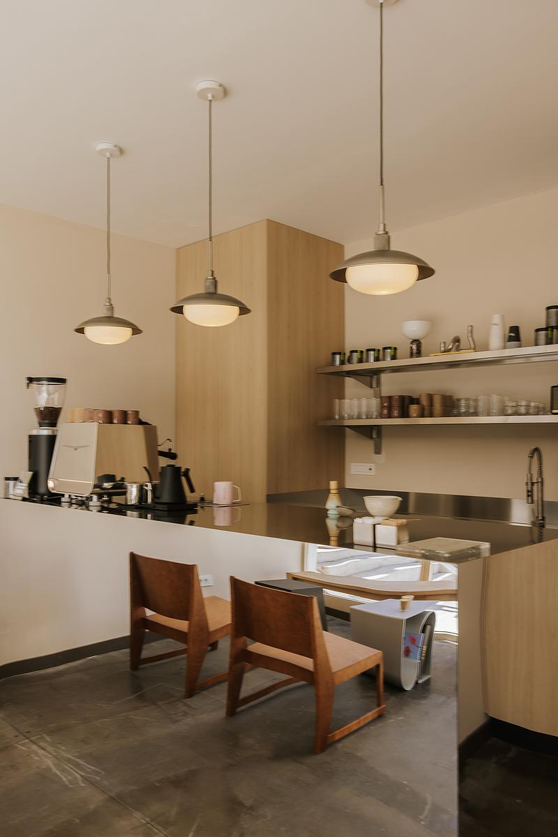 Cover image of BL3ND