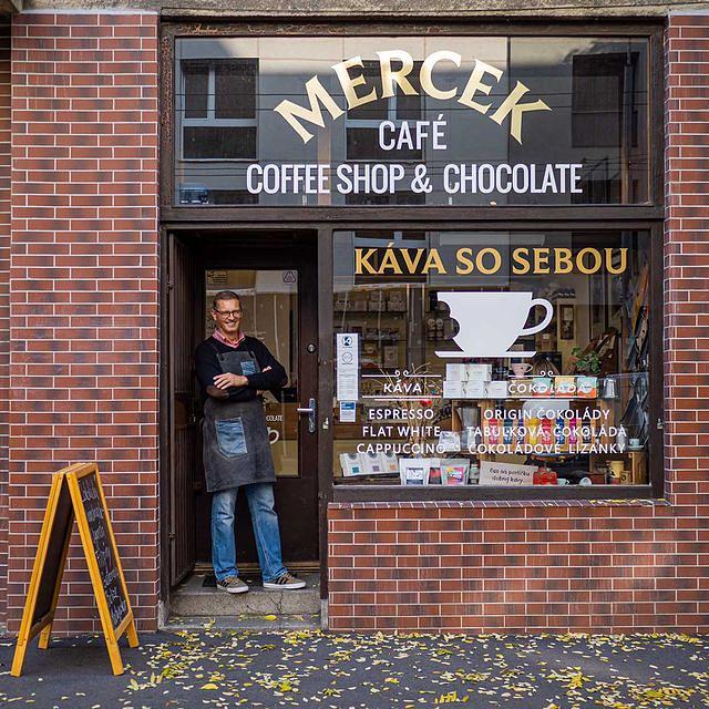MERCEK CAFE Coffee Shop & Chocolate