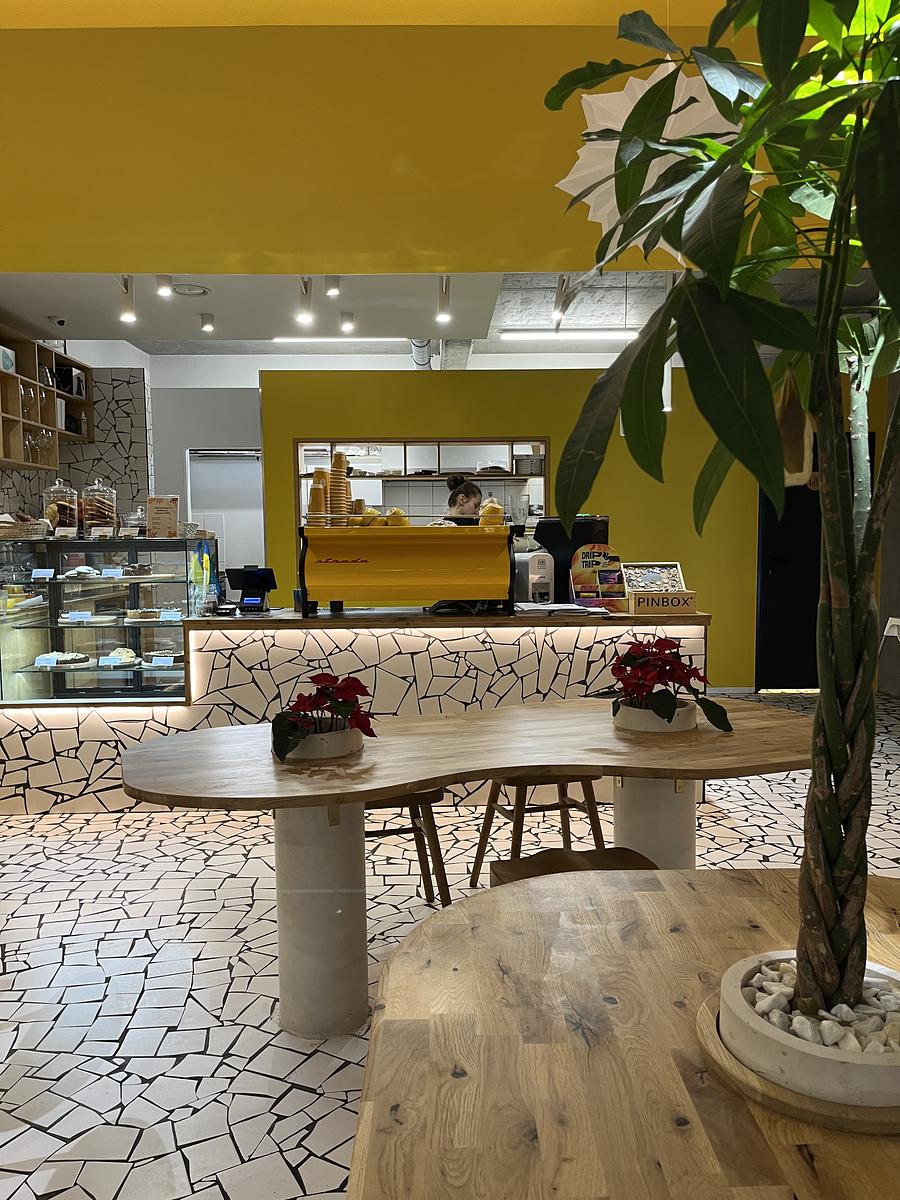 KNITTED COFFEE Przemyslowa 4