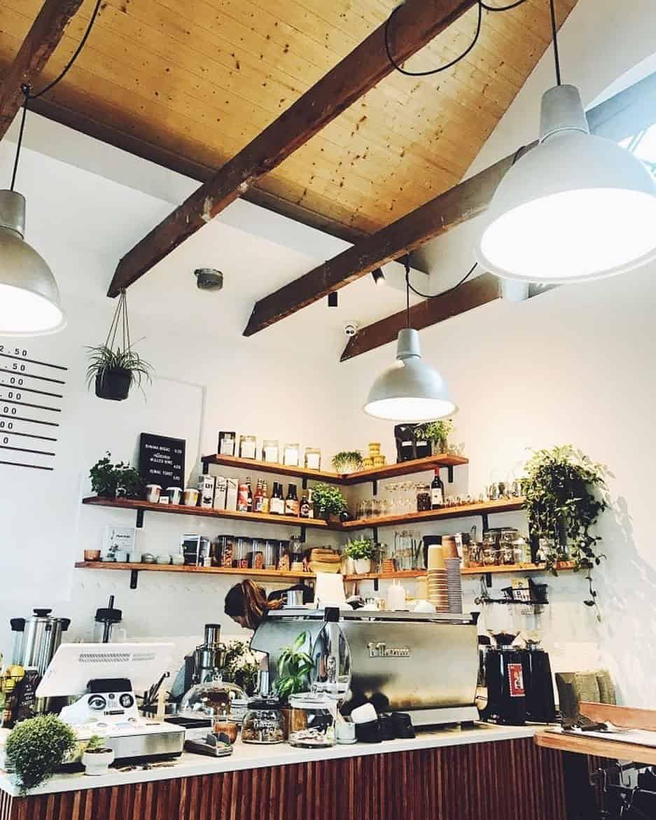 Värav Coffee and Toast Tallinn