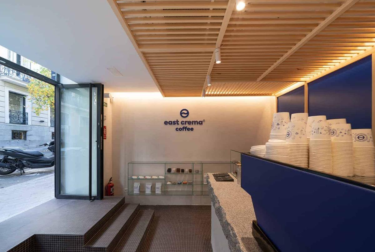 East Crema Coffee Almirante