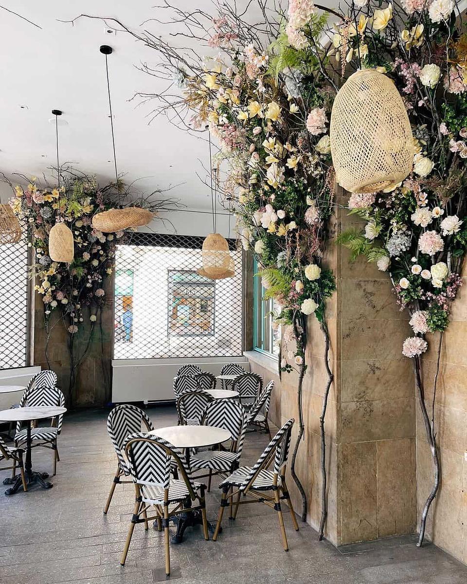 Le Frenchie Náměstí