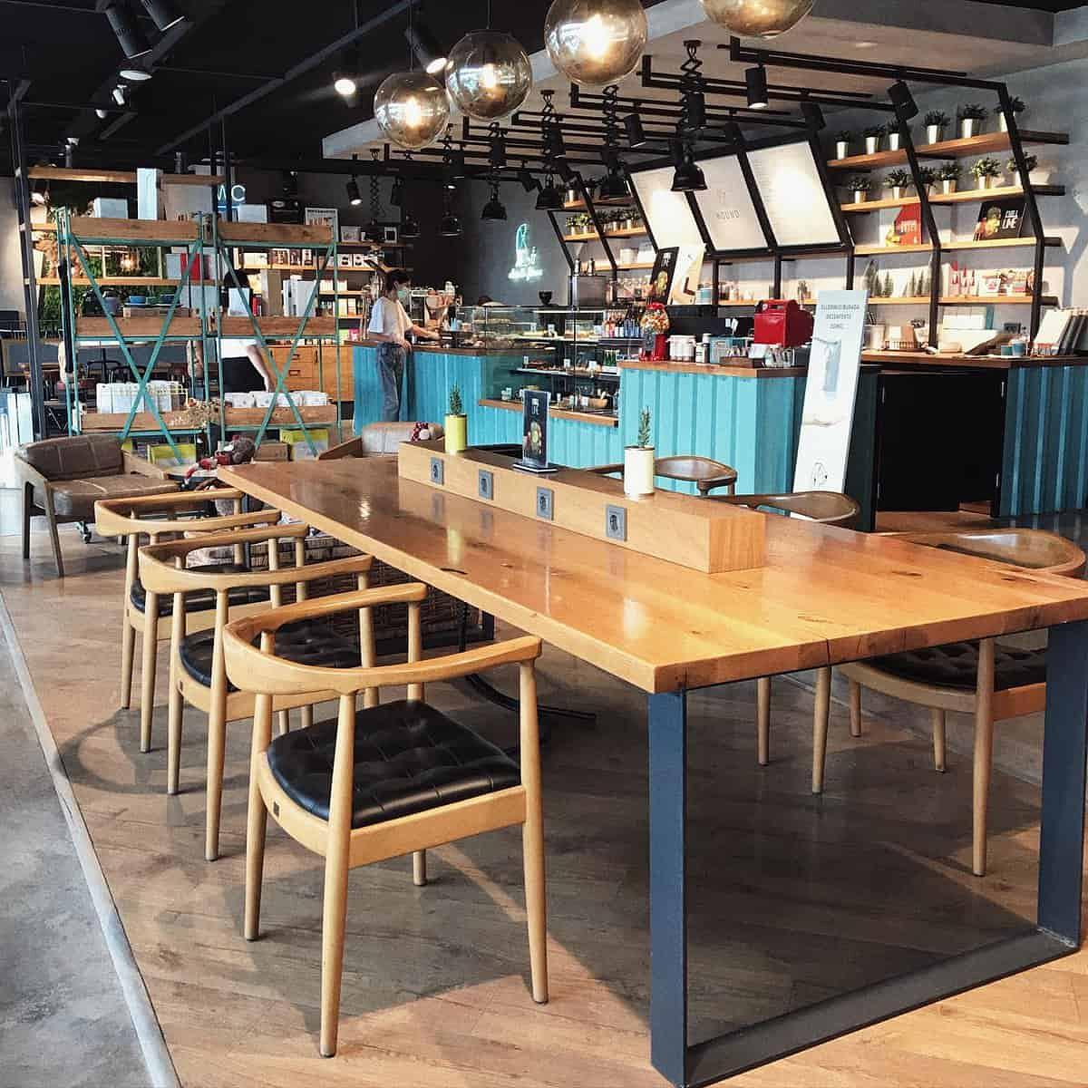 Hound Coffee&Eatery photo 2