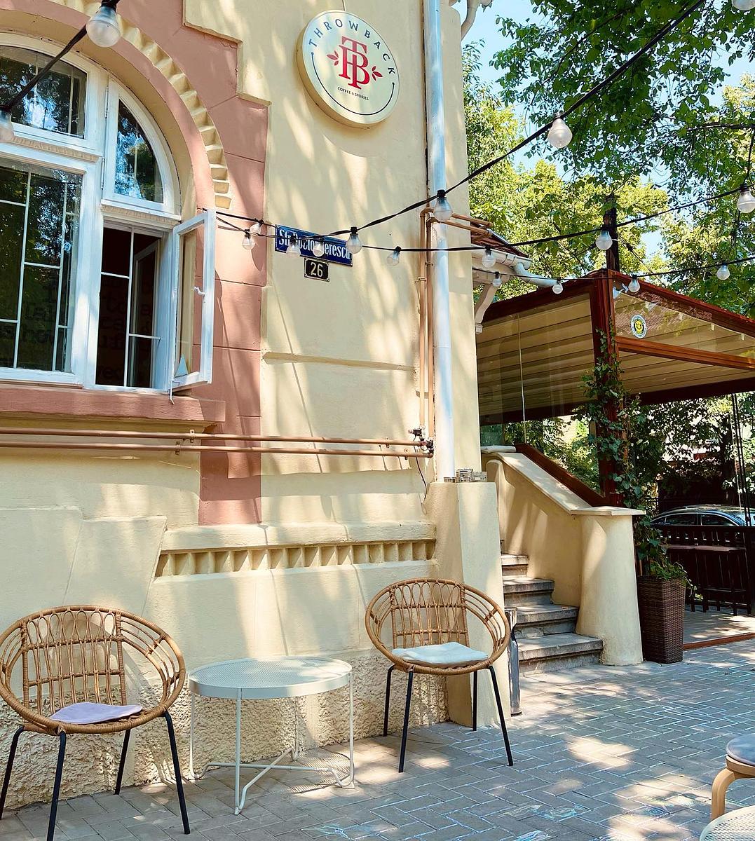 Throwback Coffee and Stories