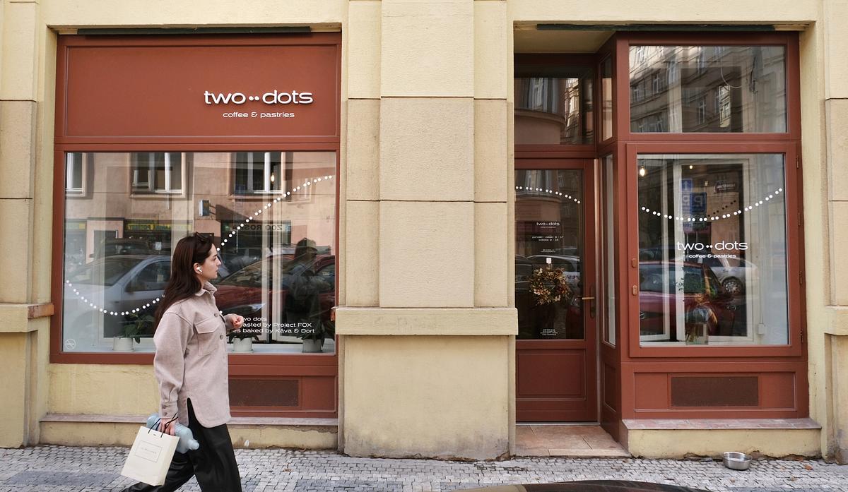 two dots coffee & pastries