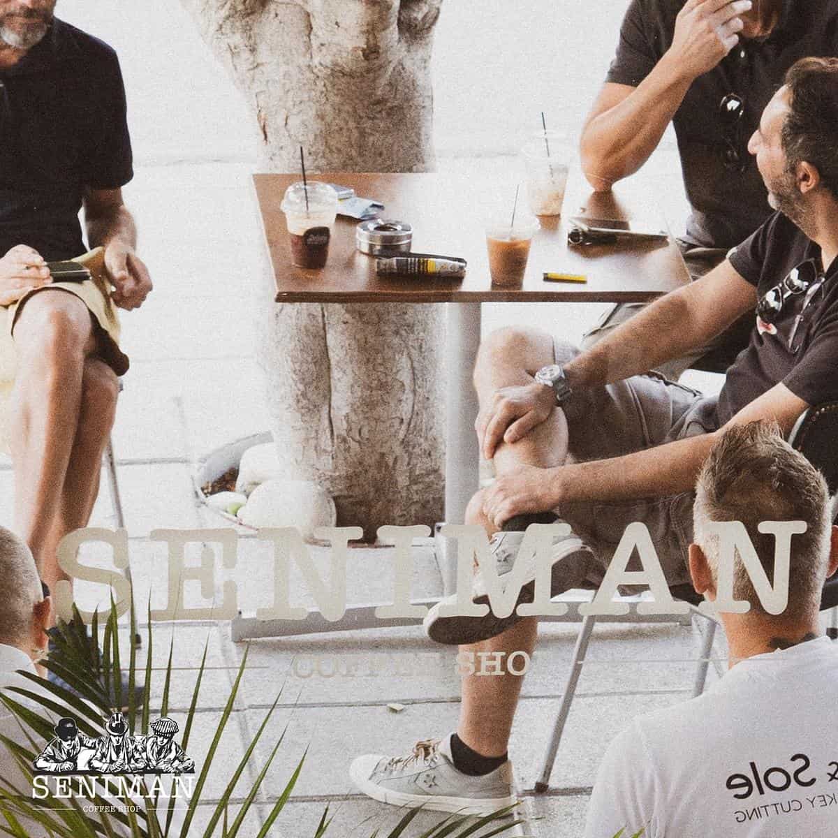 Seniman Coffeeshop photo 3