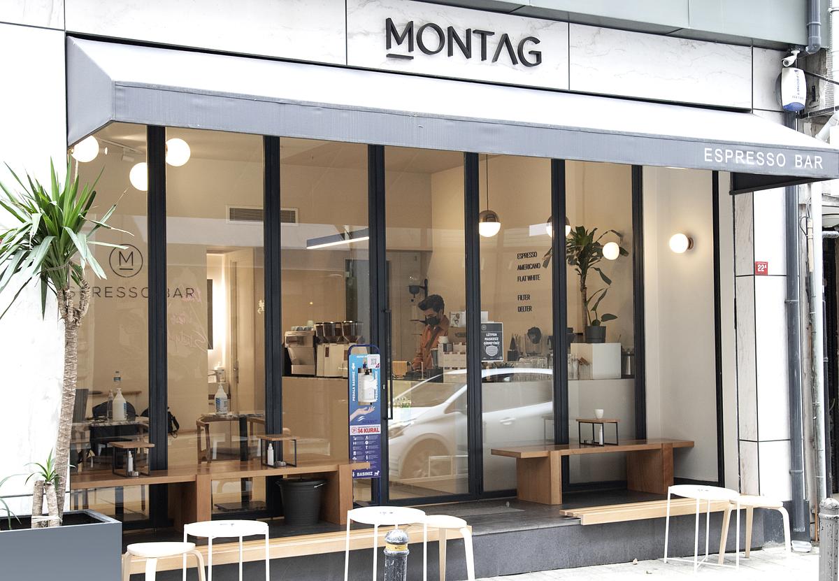 Montag Coffee Moda