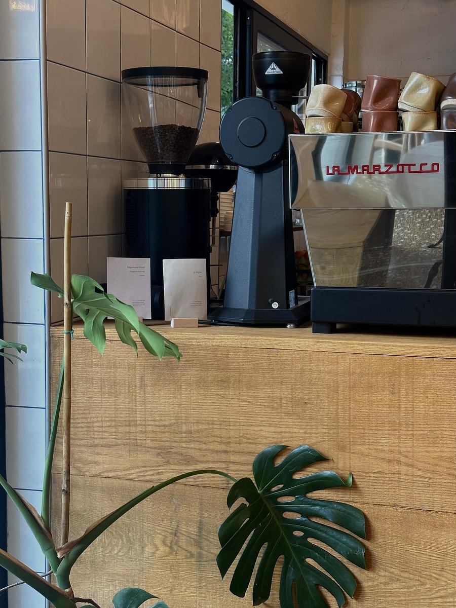 NAKED Specialty Thessaloníki