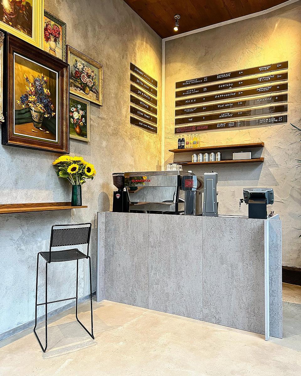 C O N S T A N T I N c a f e