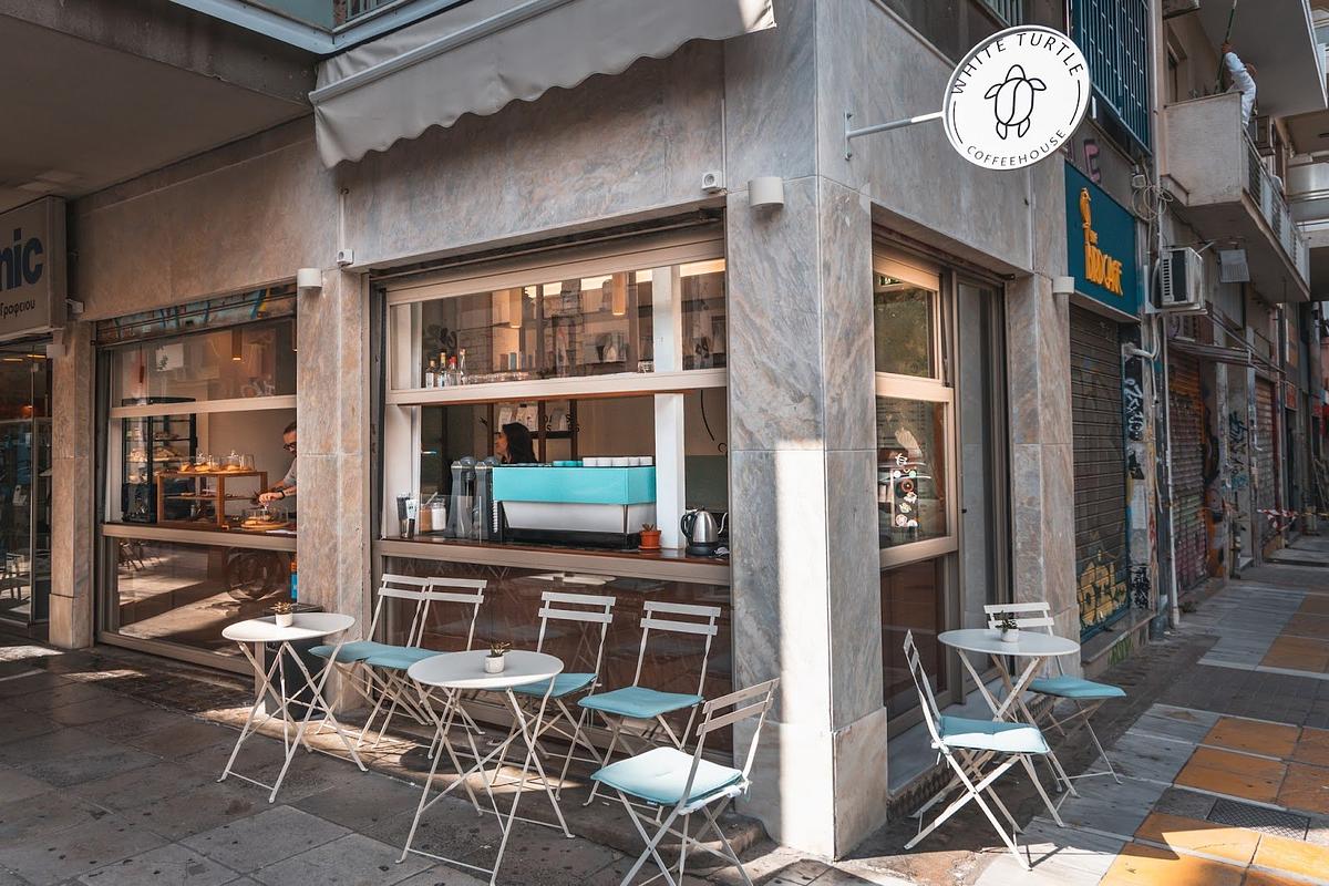 White turtle coffee house
