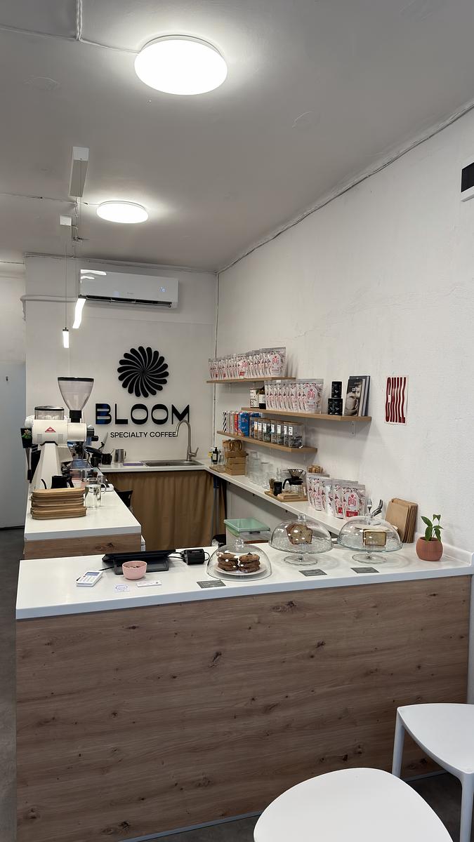 BLOOM CAFE Specialty Coffee